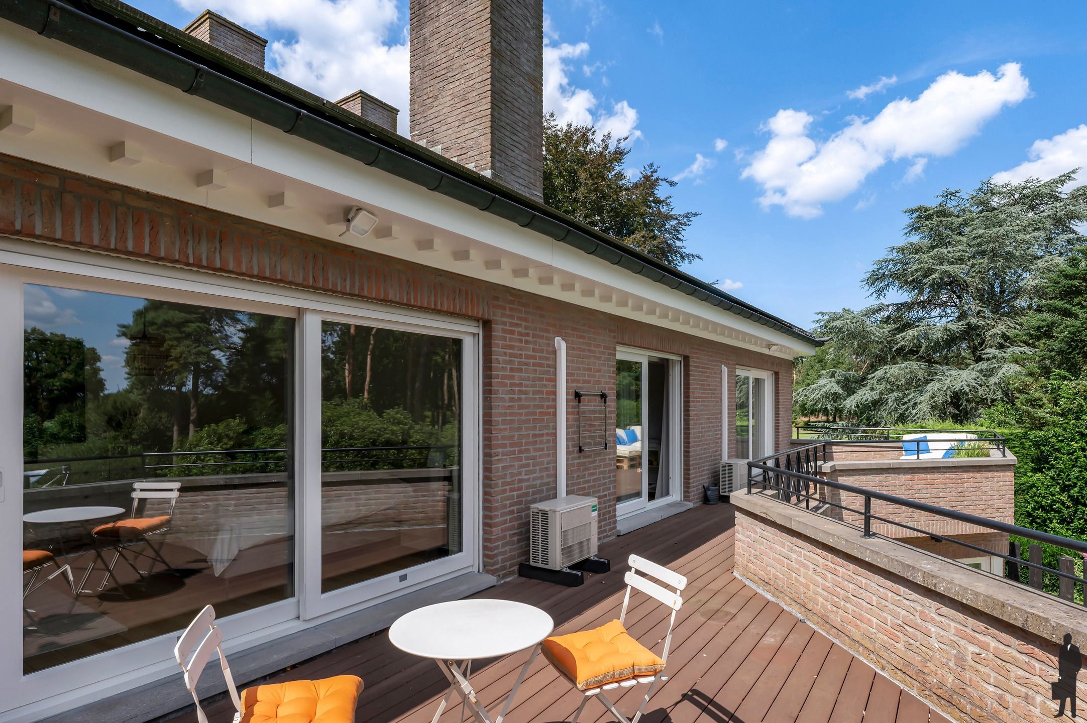 In de residentiële villawijk, De Meersebergen nabij Breda klassieke herenhuis op ca. 2135 m² met uitzicht op "Markdal". foto 40