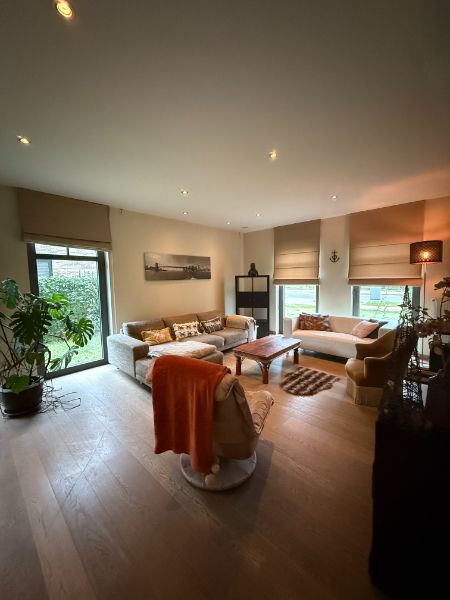 Luxueuze woning met 3 (evt. 5) slaapkamers te Houthalen. foto {{pictureIndex}}