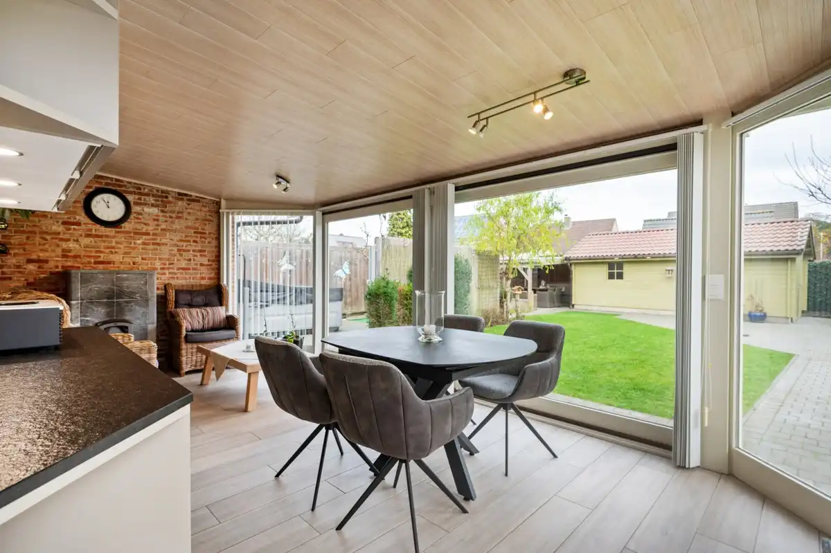 Thuiskomen in alle rust - charmante woning met 4 slaapkamers op 645 m² in doodlopende straat. foto 9