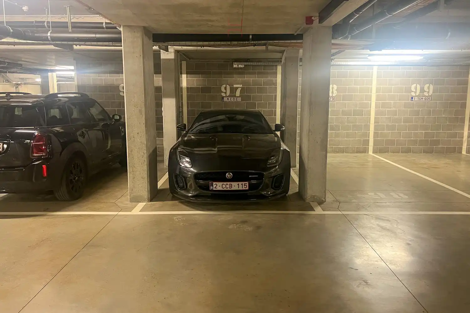 Ondergrondse autostaanplaats foto 2