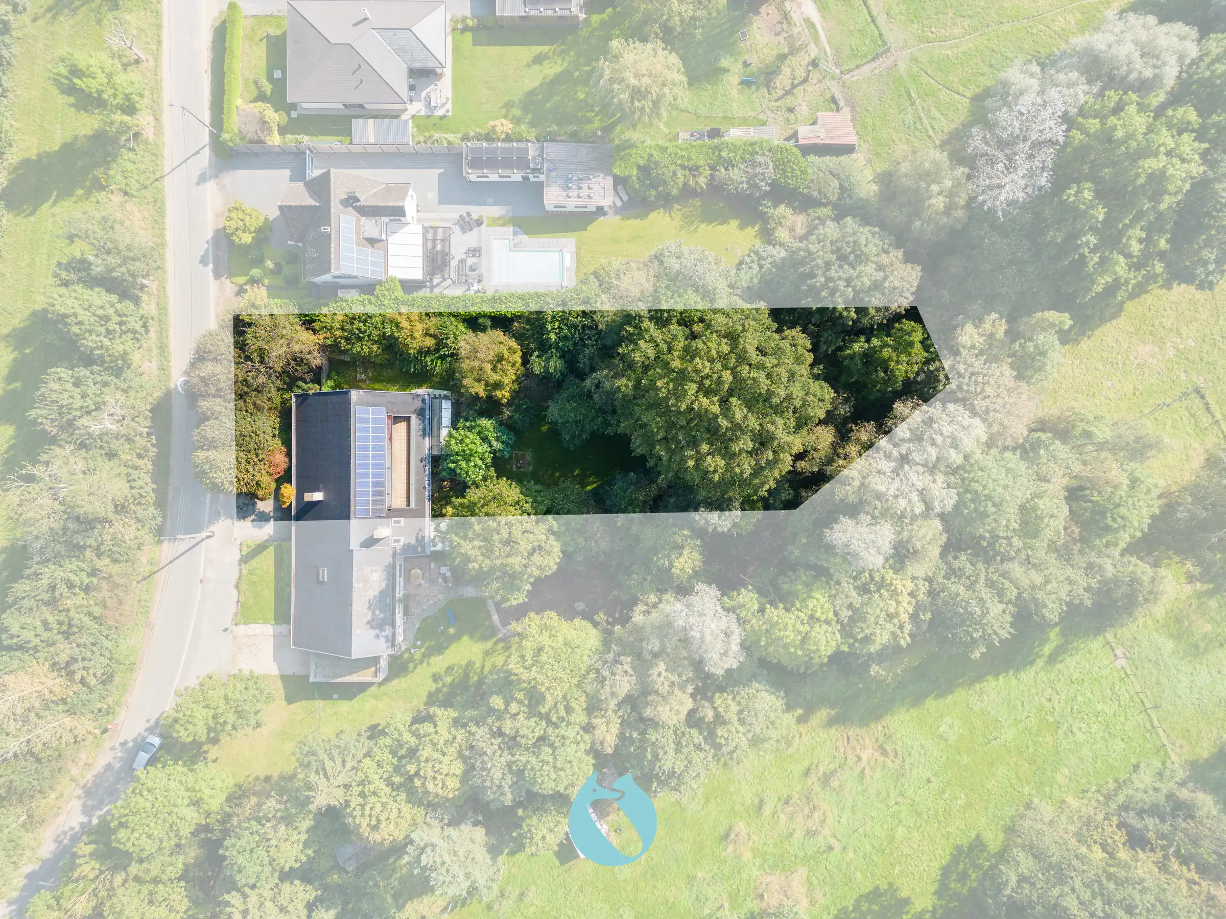 Unieke villa in rustige, groene omgeving op 1.947m² foto 4