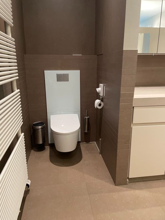 LUXE APPARTEMENT + zeer riant zongericht terras, dubbele garage & (wijn)kelder foto 45