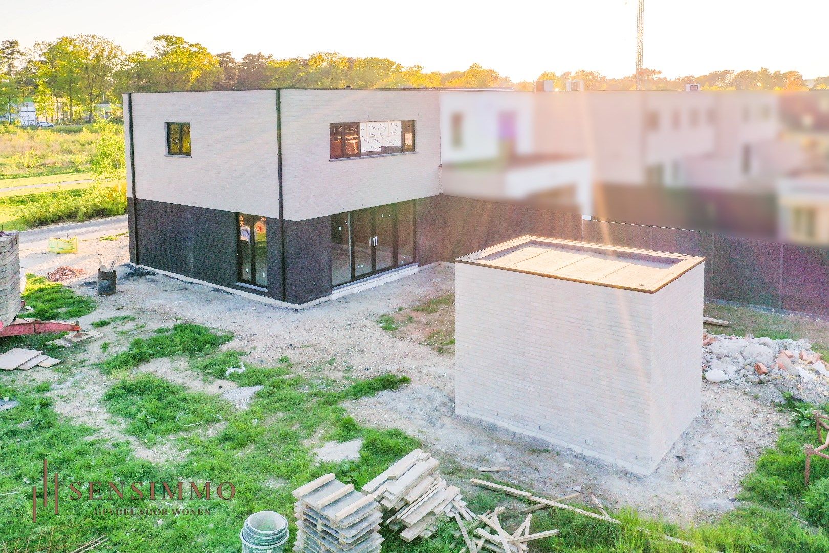 Halfopen nieuwbouwwoning met 3 slaapkamers in verkaveling ’t Sand – energiezuinig en modern foto {{pictureIndex}}
