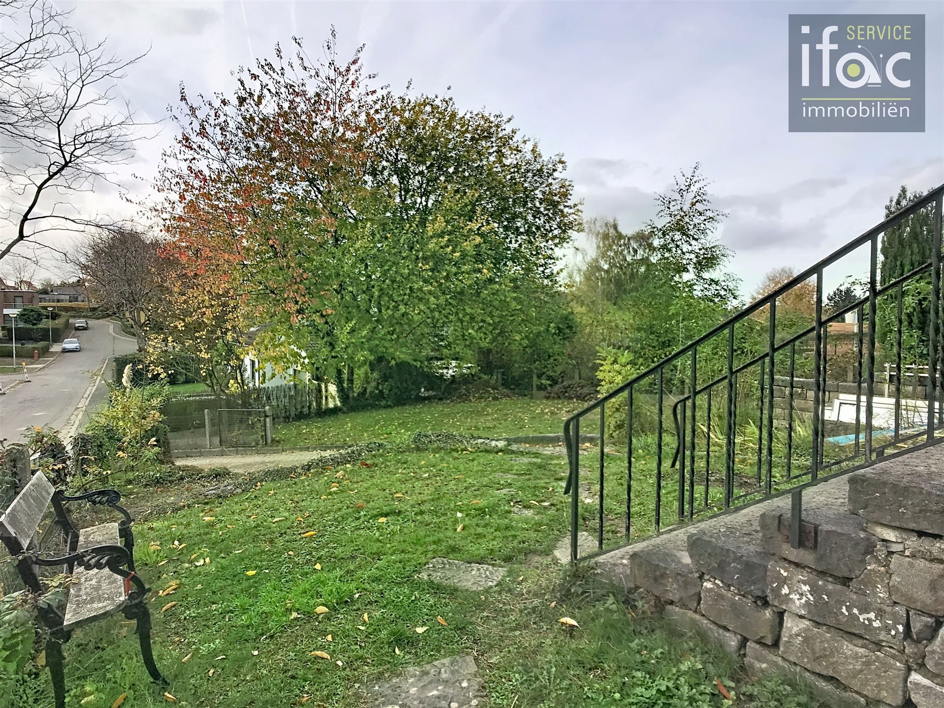 Huis met 4 slpks, 2 badk., tuin en garage foto 25