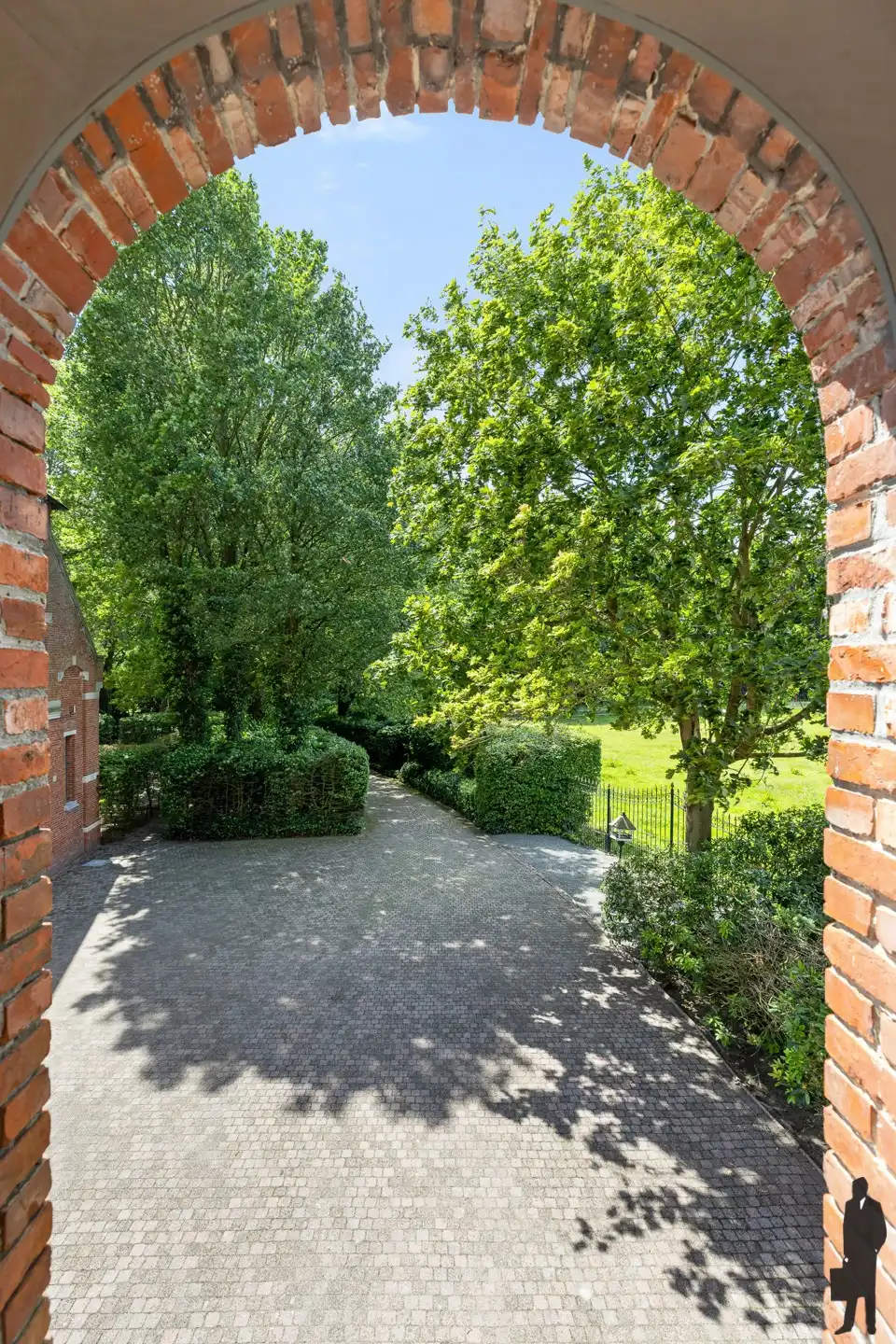 Kasteelhoeve op een landdomein van ca 6ha. foto 98