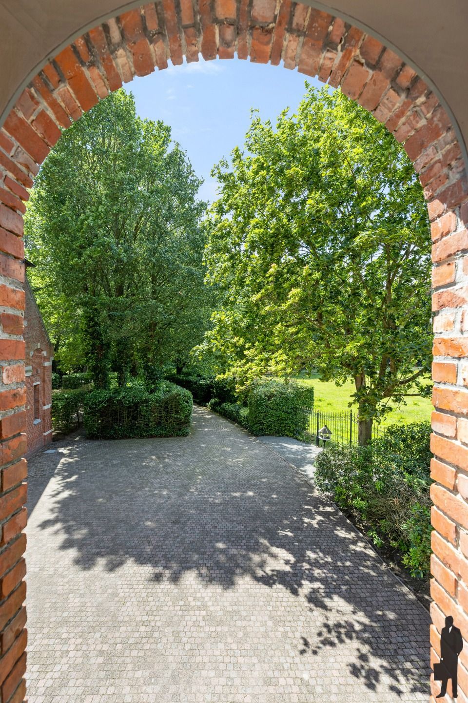 Kasteelhoeve op een landdomein van ca 6ha. foto 98