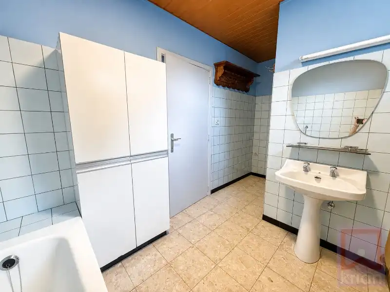 Karaktervolle woning met 3 slaapkamers en zuidgerichte tuin in Geel-Bel. foto 5