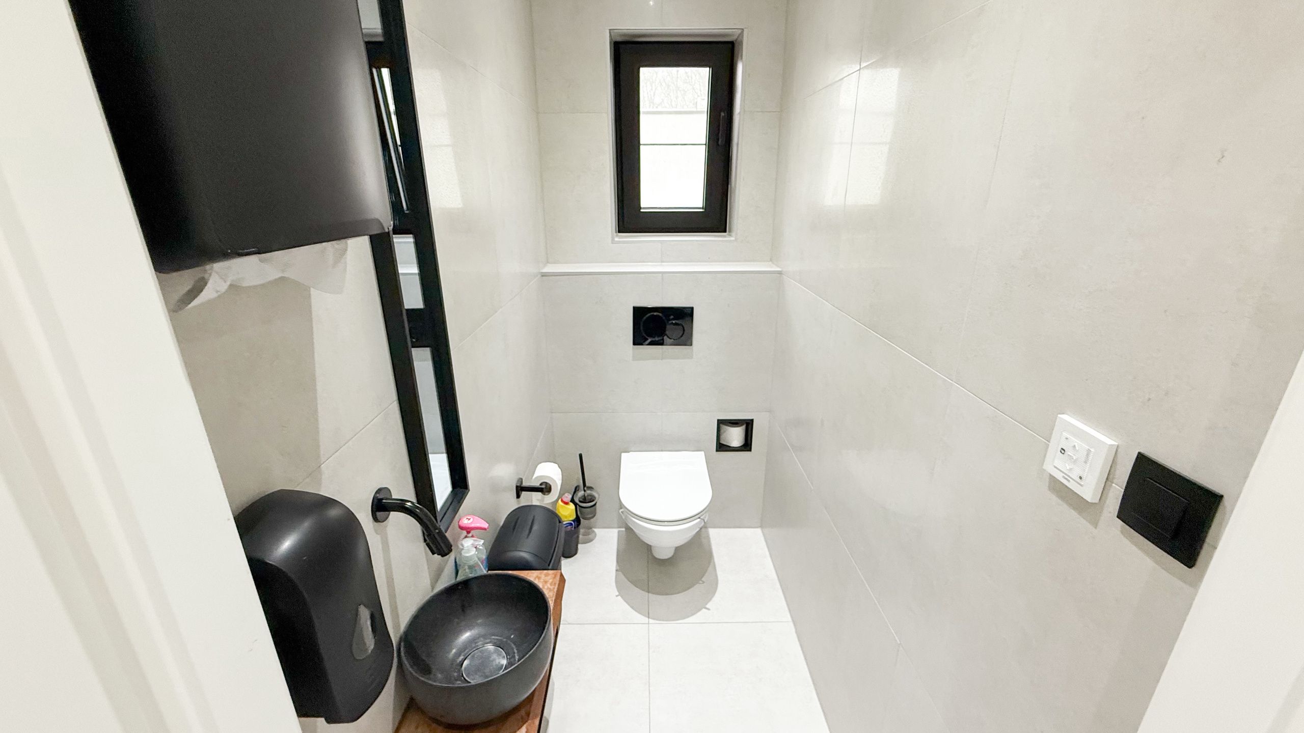 Exclusieve villa met hoogwaardige afwerking Genk! foto 25