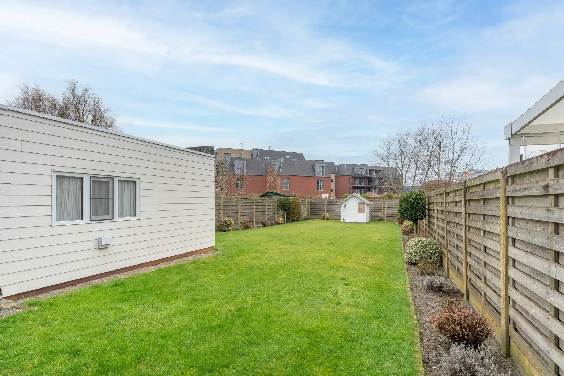 Gunstig gelegen woning met 3 slpks en garage op  505 m² foto 41