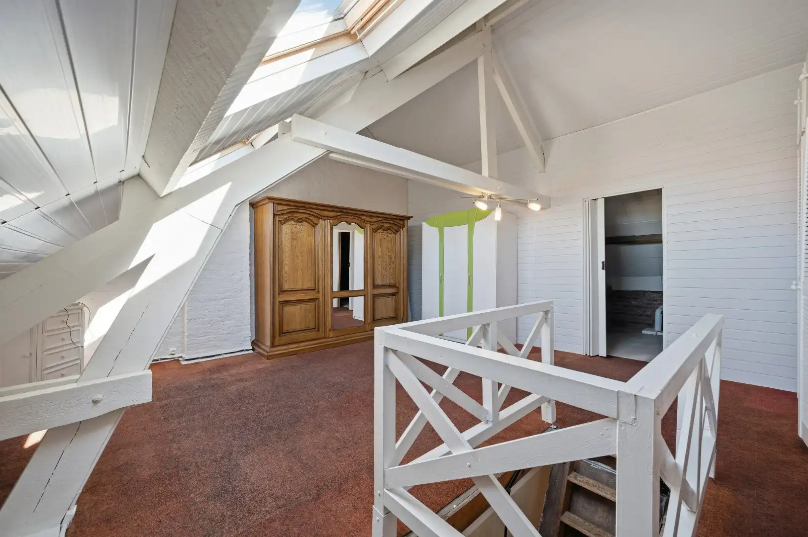 Licht te renoveren gezinswoning met tuin en 3 slaapkamers in Tienen foto 23