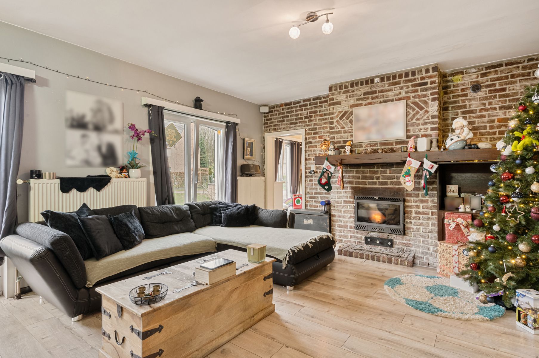 KWENENBOS: woning met 3 kamers, dubbele garage en grote tuin foto 4