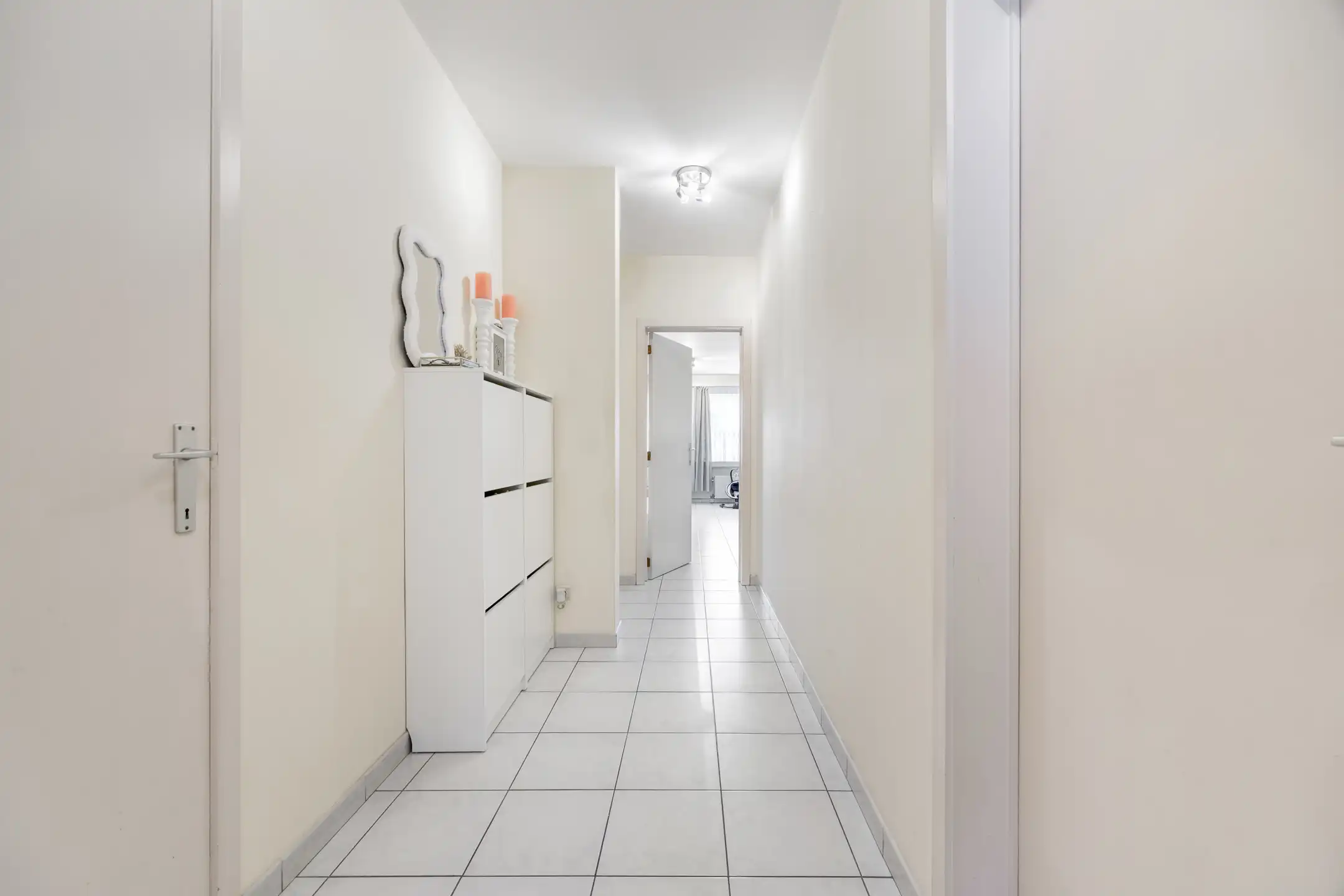 Opbrengsteigendom met 3 verhuurde appartementen nabij stad  foto 11