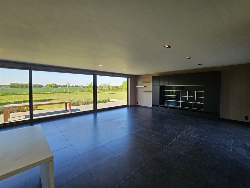 huis met prachtig uitzicht foto 4