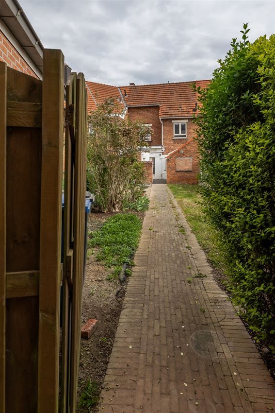 Stadswoning met 3slk en tuintje op topligging foto 31