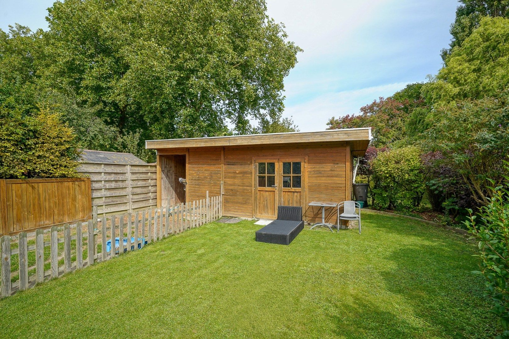 Ruime halfopen bebouwing vlak bij de Spuikom (Bredene) foto 6