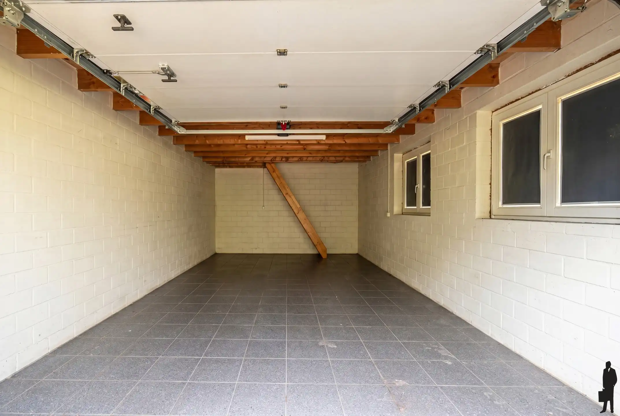 Vrijstaande woning op 1.588m² in villawijk nabij NL grens. foto 20