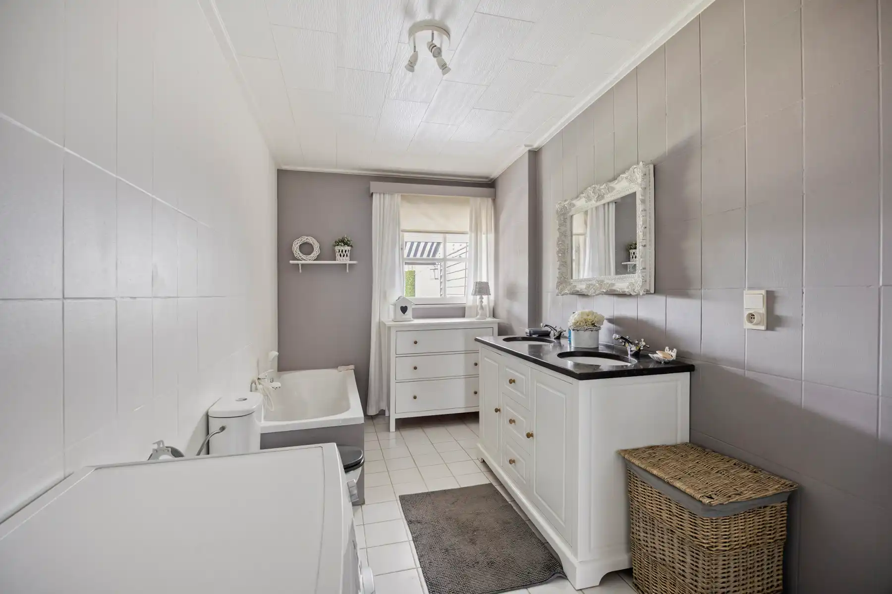 Instapklare woning in het centrum van Asse! foto 17