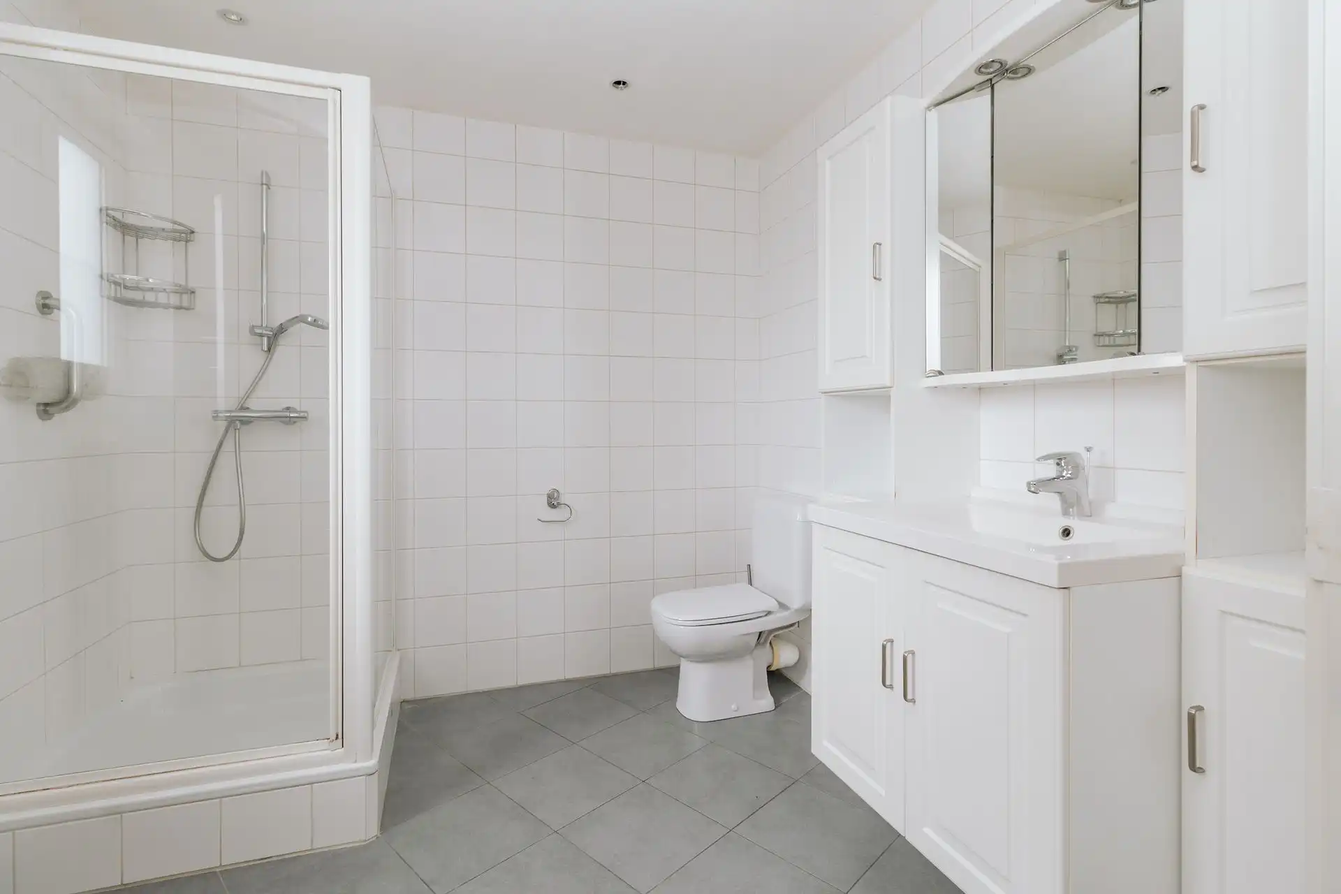 Lichtrijk appartement nabij Runcvoortpark foto 9