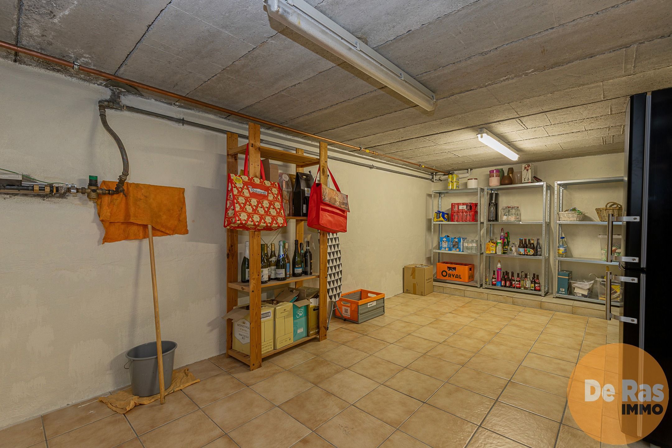 HILLEGEM – Gerenoveerde, ruime HOB met schitterende tuin foto 21