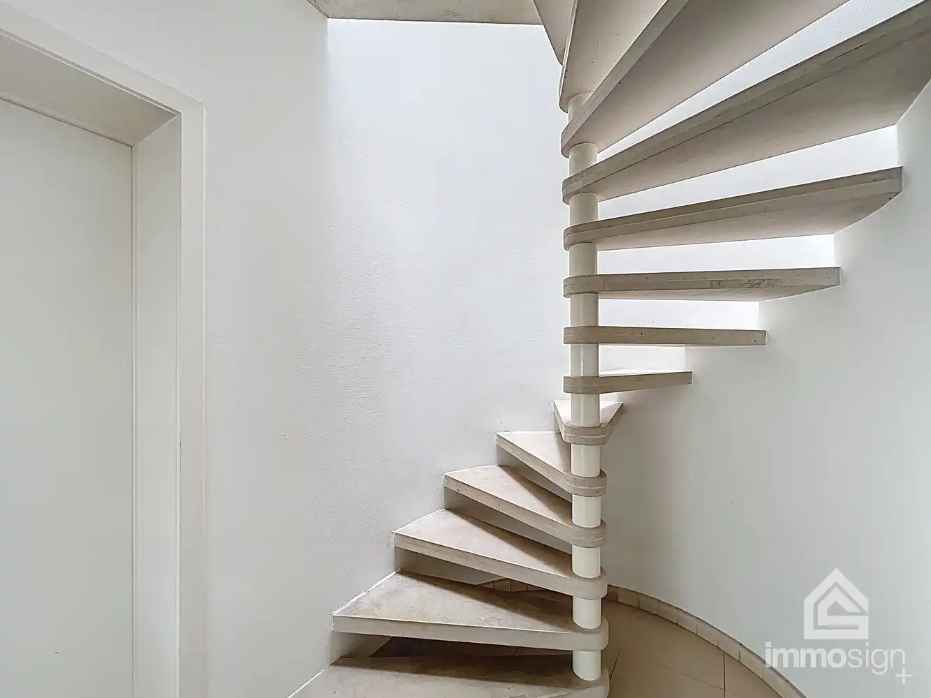 Villa-appartement centrum-Bilzen, met maar liefst 204 m² bewoonbare oppervlakte en terras van 58 m²! foto 25