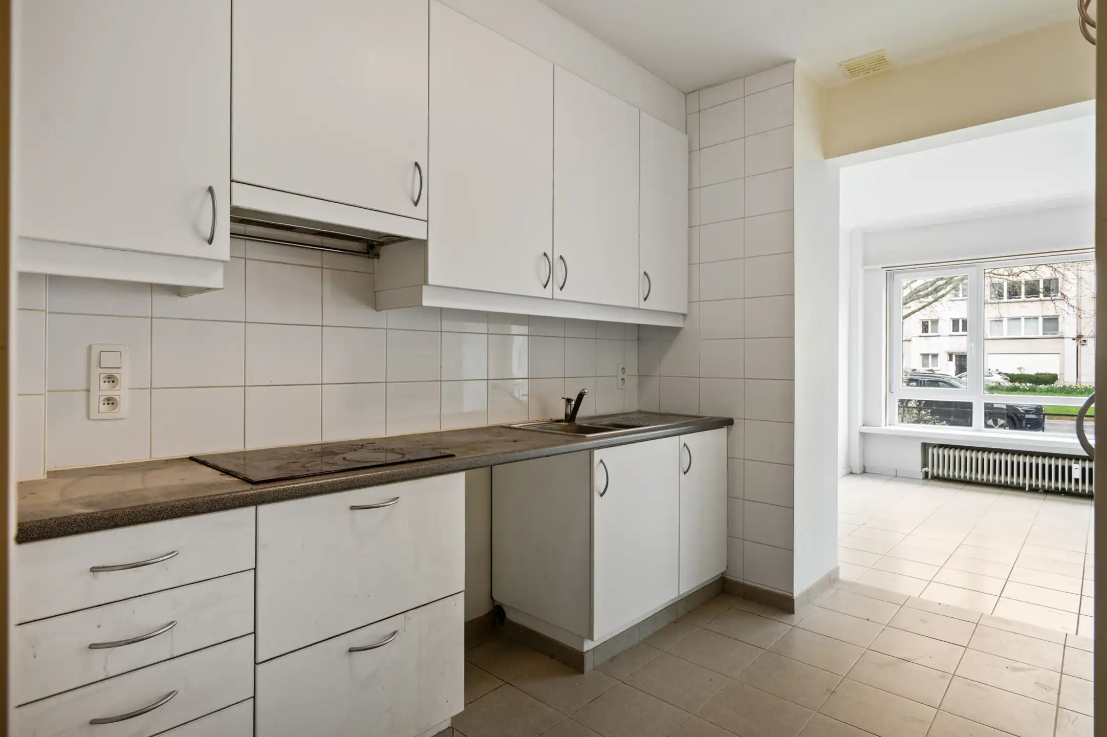 Te renoveren gelijkvloersappartement met terras foto 9