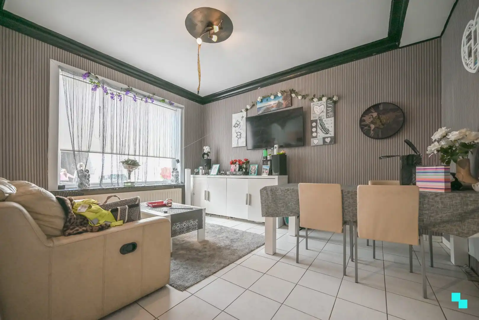 Appartementsgebouw met 3 verhuurde entiteiten in hartje Izegem foto 4