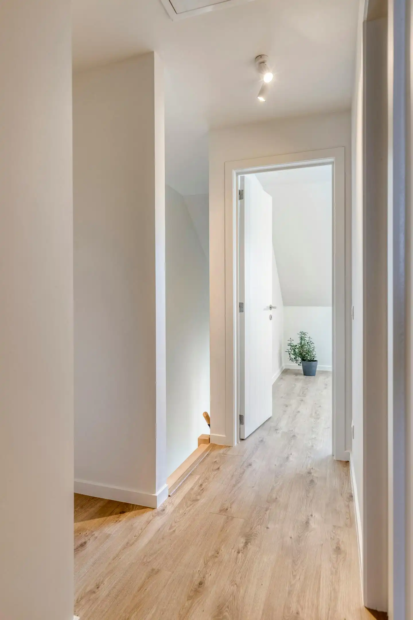 Huis (°2024, EPC A: 21) met 3 slaapkamers, carport en tuin te Maldegem foto 11