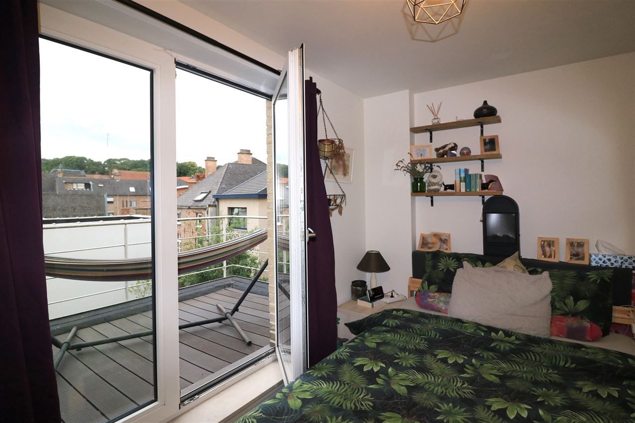 Uniek gerenoveerd appartement in de stad foto 18