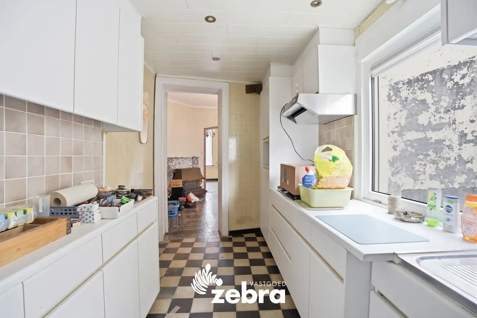 Te renoveren woning met tuin op centrale ligging in Tielt! foto 8