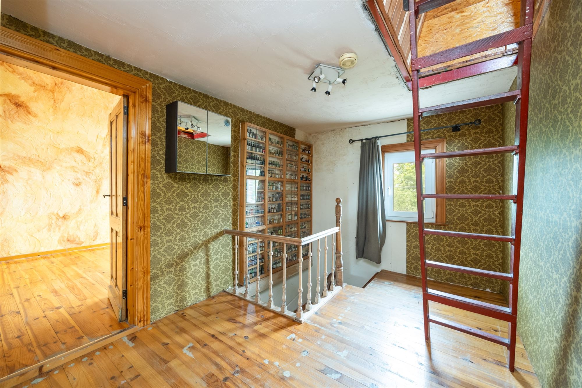 Lichtrijk op te frissen woning op 11a60ca foto 25