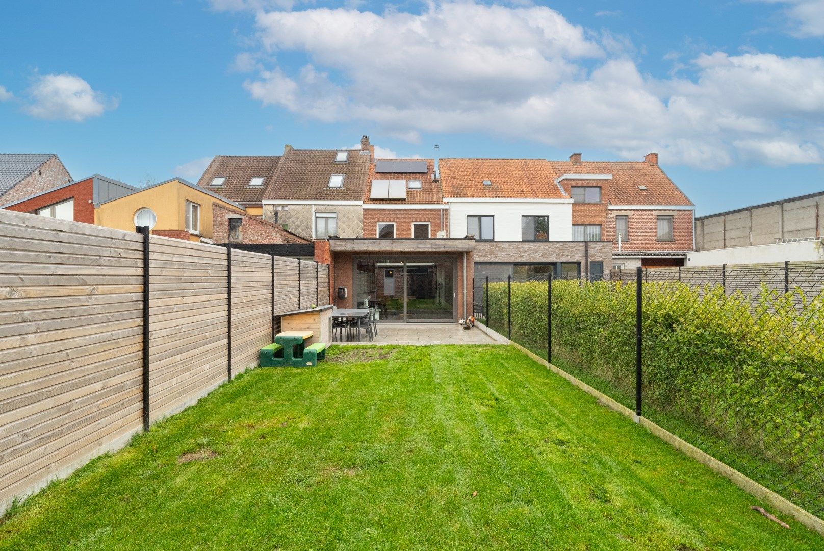 Instapklare woning met 3 slaapkamers en tuin.  foto 16