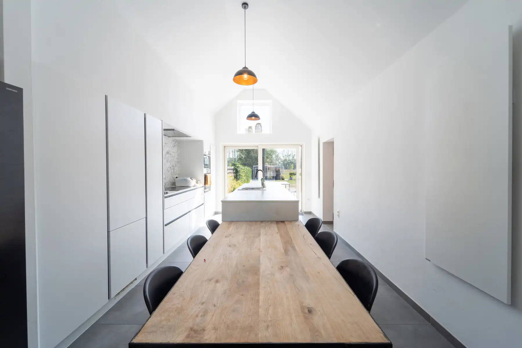 Ruime woning met bijgebouw en uitzicht op het Drongengoed foto 11