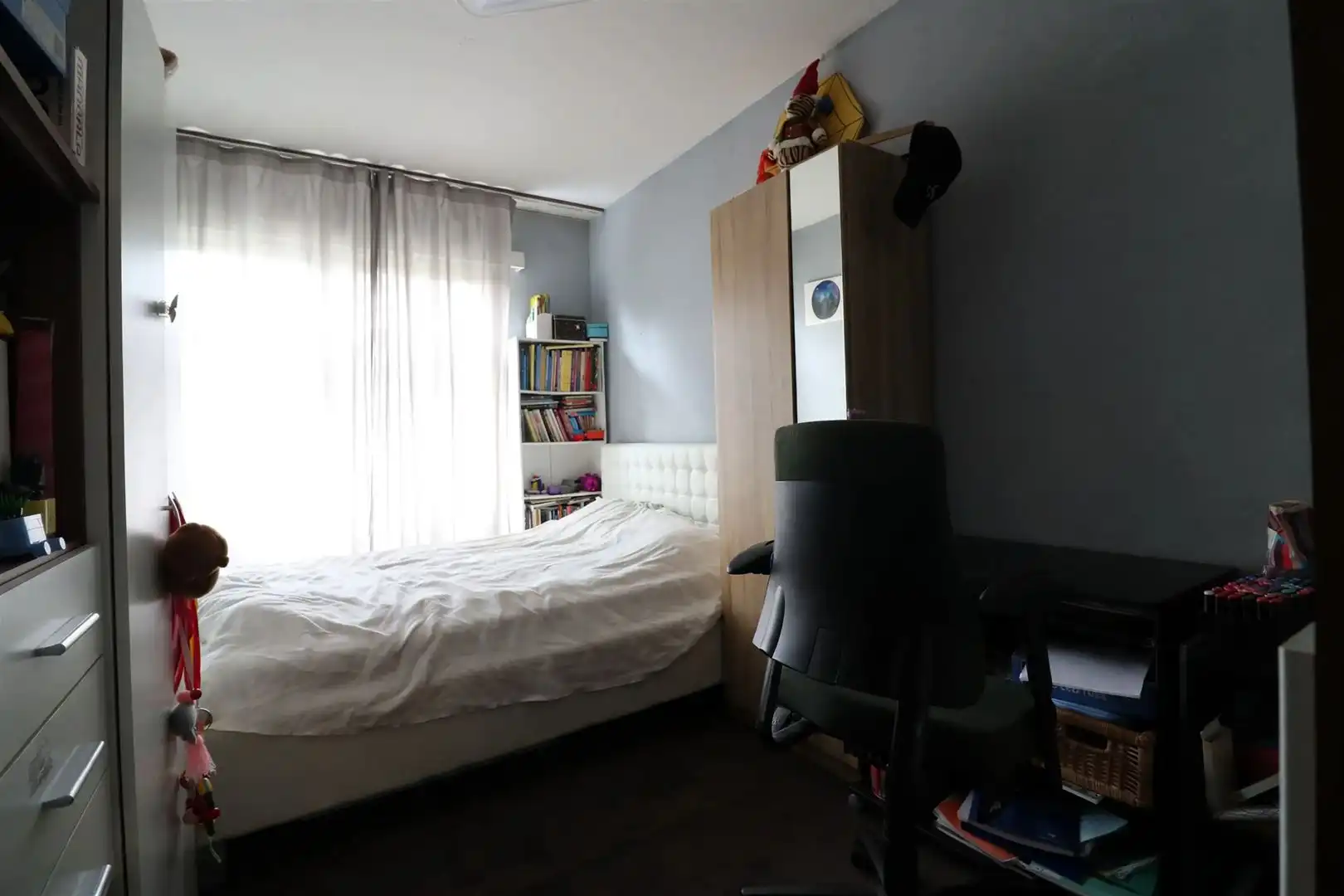 Ruim 3-slaapkamerappartement met terras foto 11