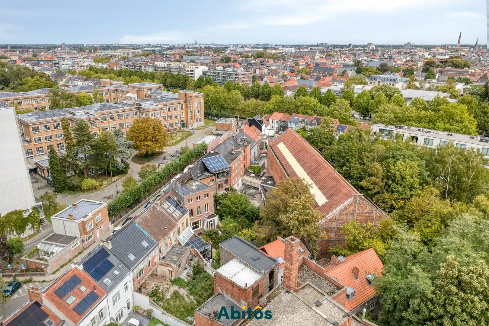 Uitzonderlijke renovatiekans op toplocatie in Ekkergem foto 4