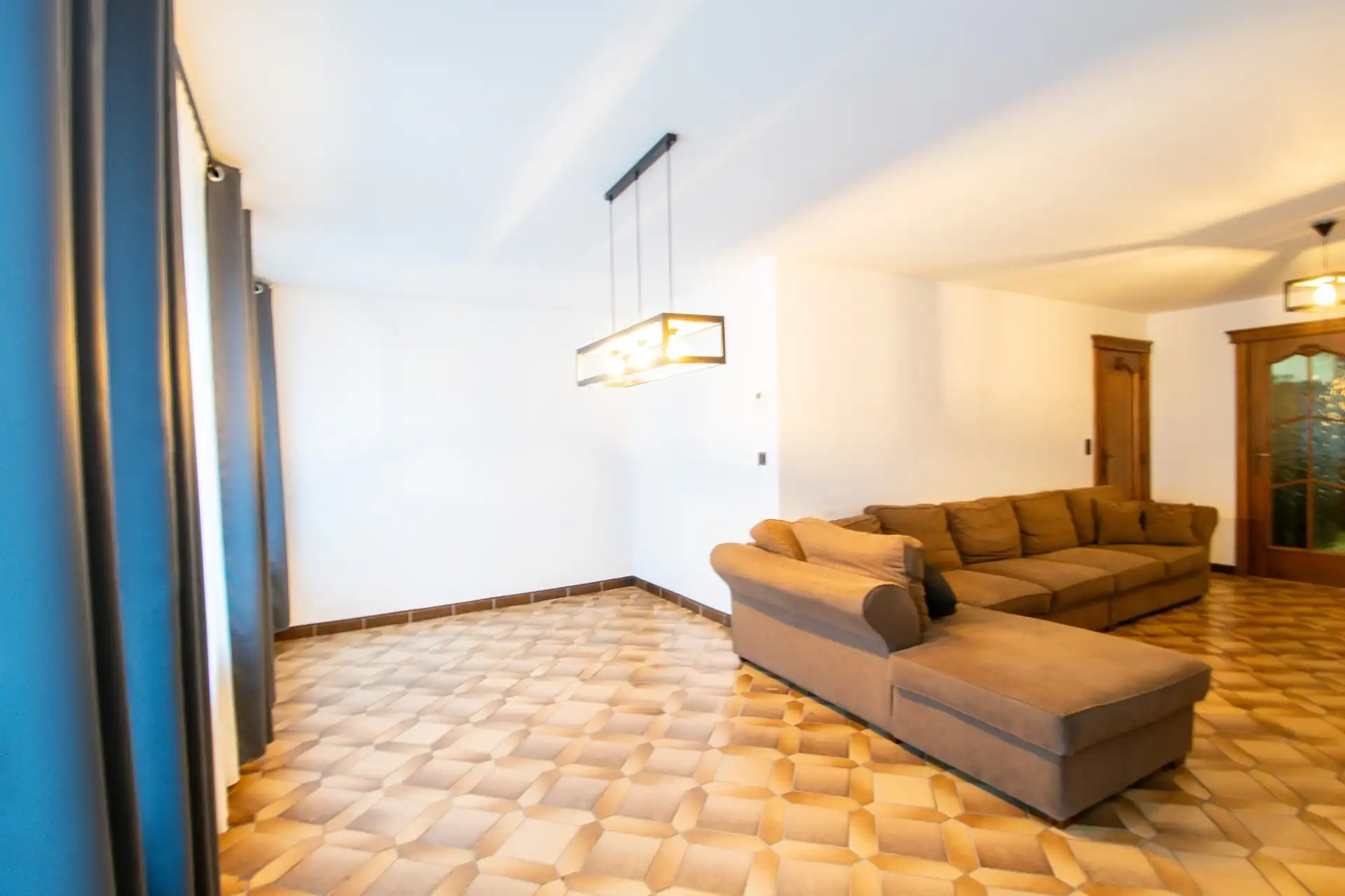 Ruime gezinswoning type bel-etage nabij centrum De Klinge foto 4