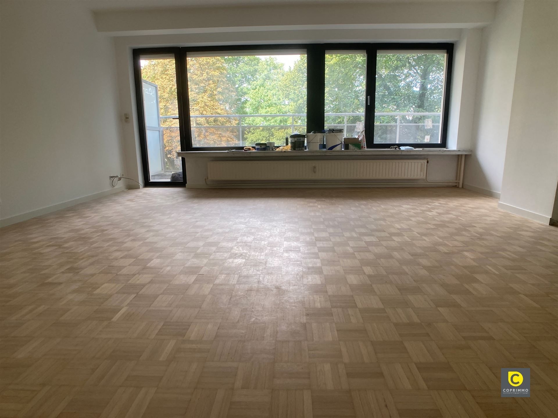Gerenoveerde studio met terras op toplocatie! foto 2