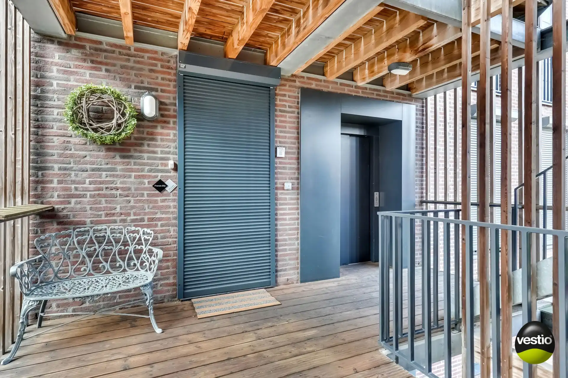 RUIM, MODERN APPARTEMENT 120 M² MET 3 SLAAPKAMERS foto 30