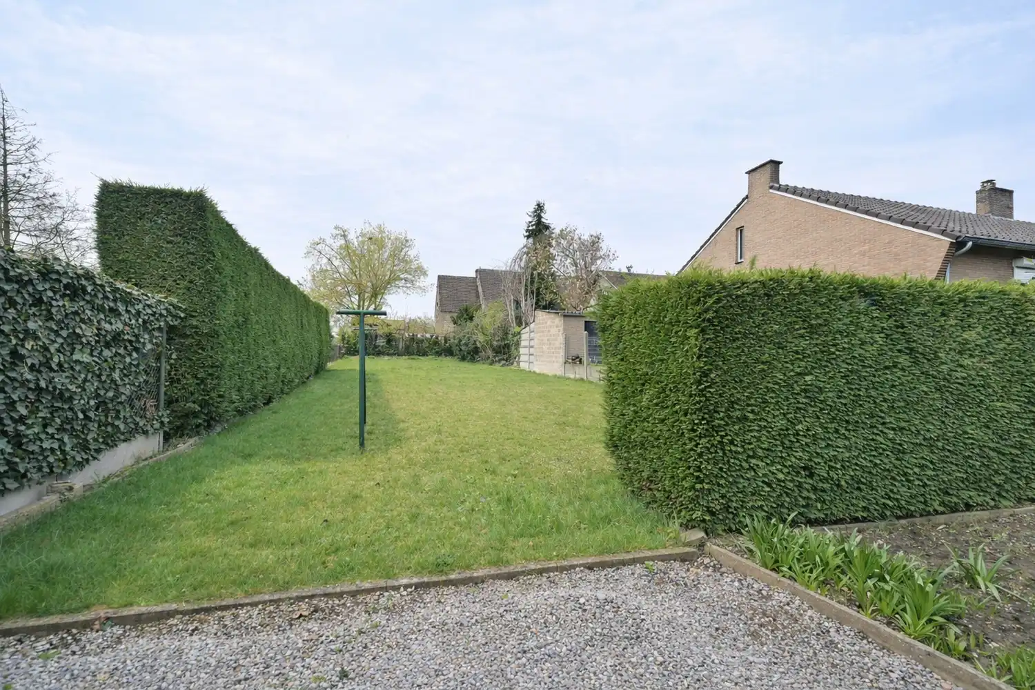 Charmante halfopen bebouwing vlakbij Maastricht met uitbreidingsmogelijkheden. foto 5