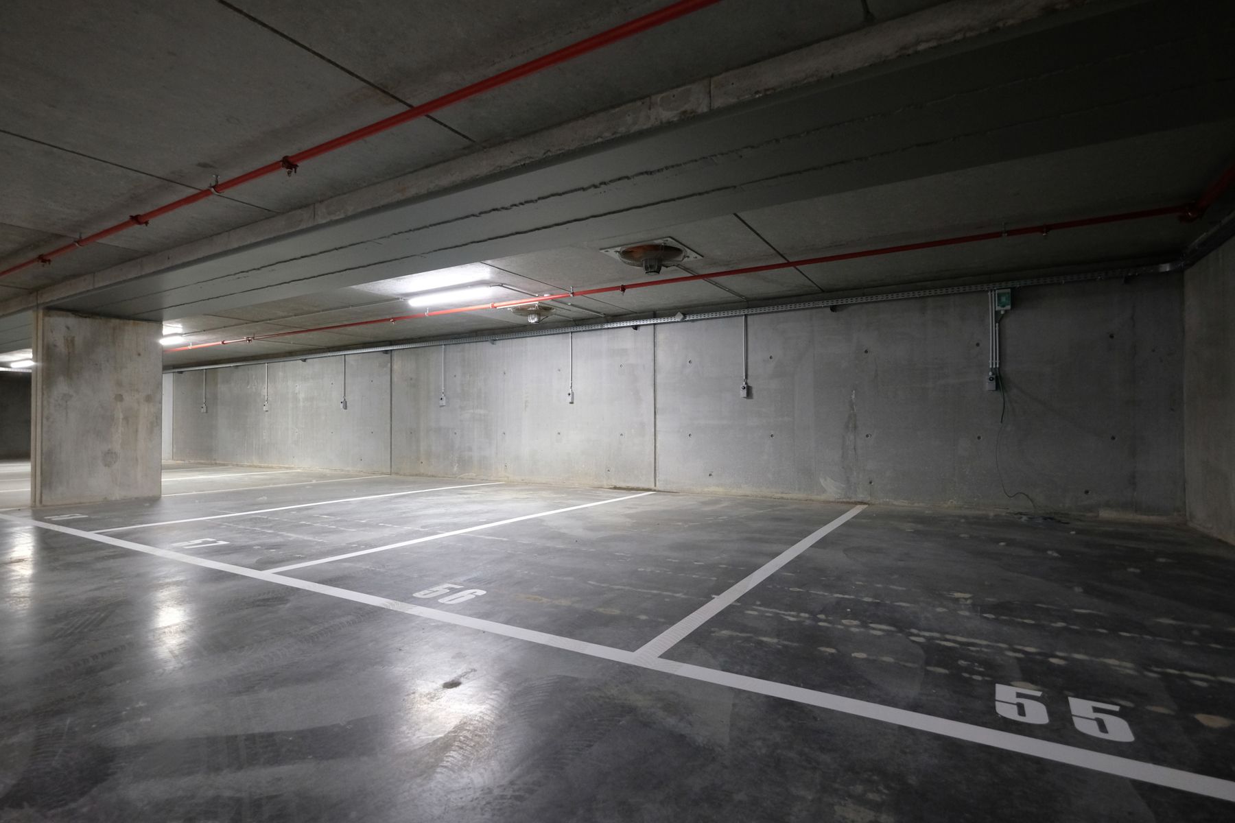 Knap nieuwbouwappartement in een groene omgeving foto 7