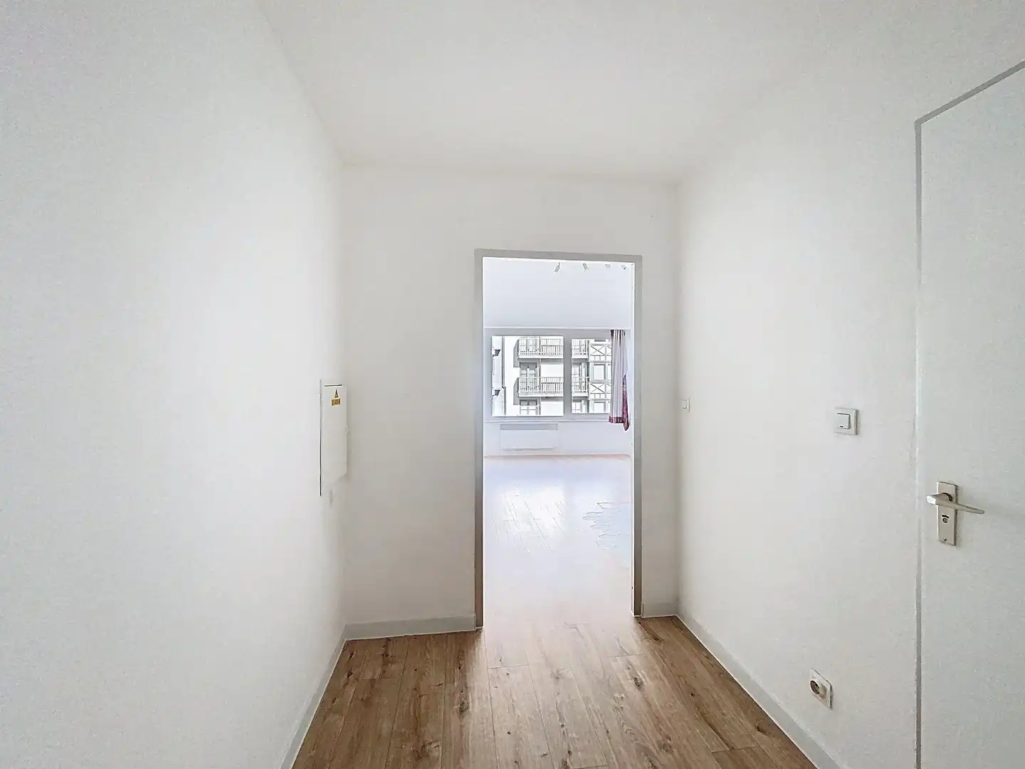 Gerenoveerde studio nabij het strand van Oostduinkerke! foto 6