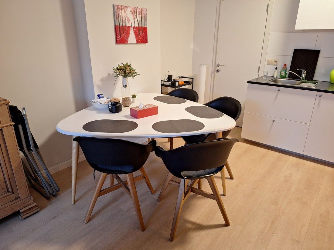 Smaakvol gerenoveerde rijwoning te Hasselt centrum foto 7