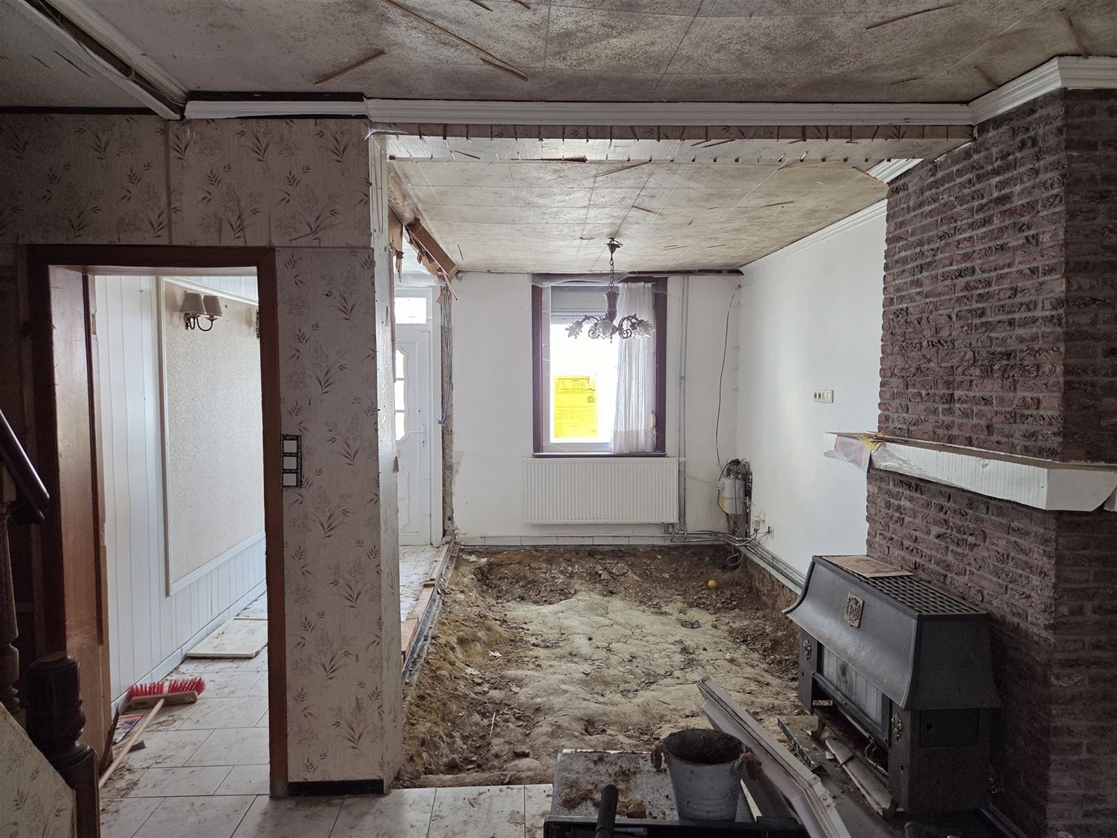 Te renoveren rijwoning te Ronse foto 3