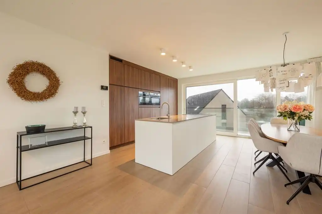 Nieuwbouw dakappartement met zicht op de vaart  foto 6