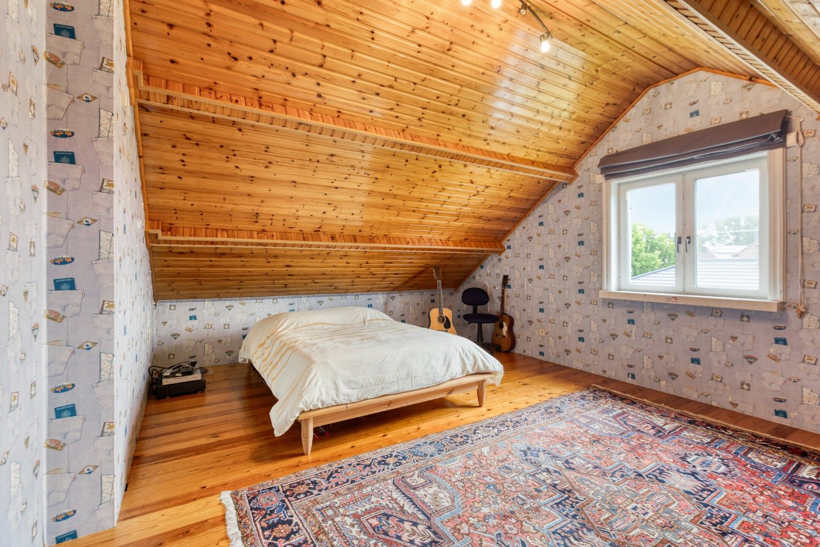 Ruime goed onderhouden woning op een prachtig perceel met praktijk mogelijkheid foto 21