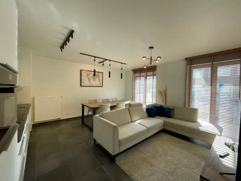 CENTRAAL GELEGEN GELIJKVLOERS APPARTEMENT MET GARAGE IN OOSTDUINKERKE-BAD! foto 4