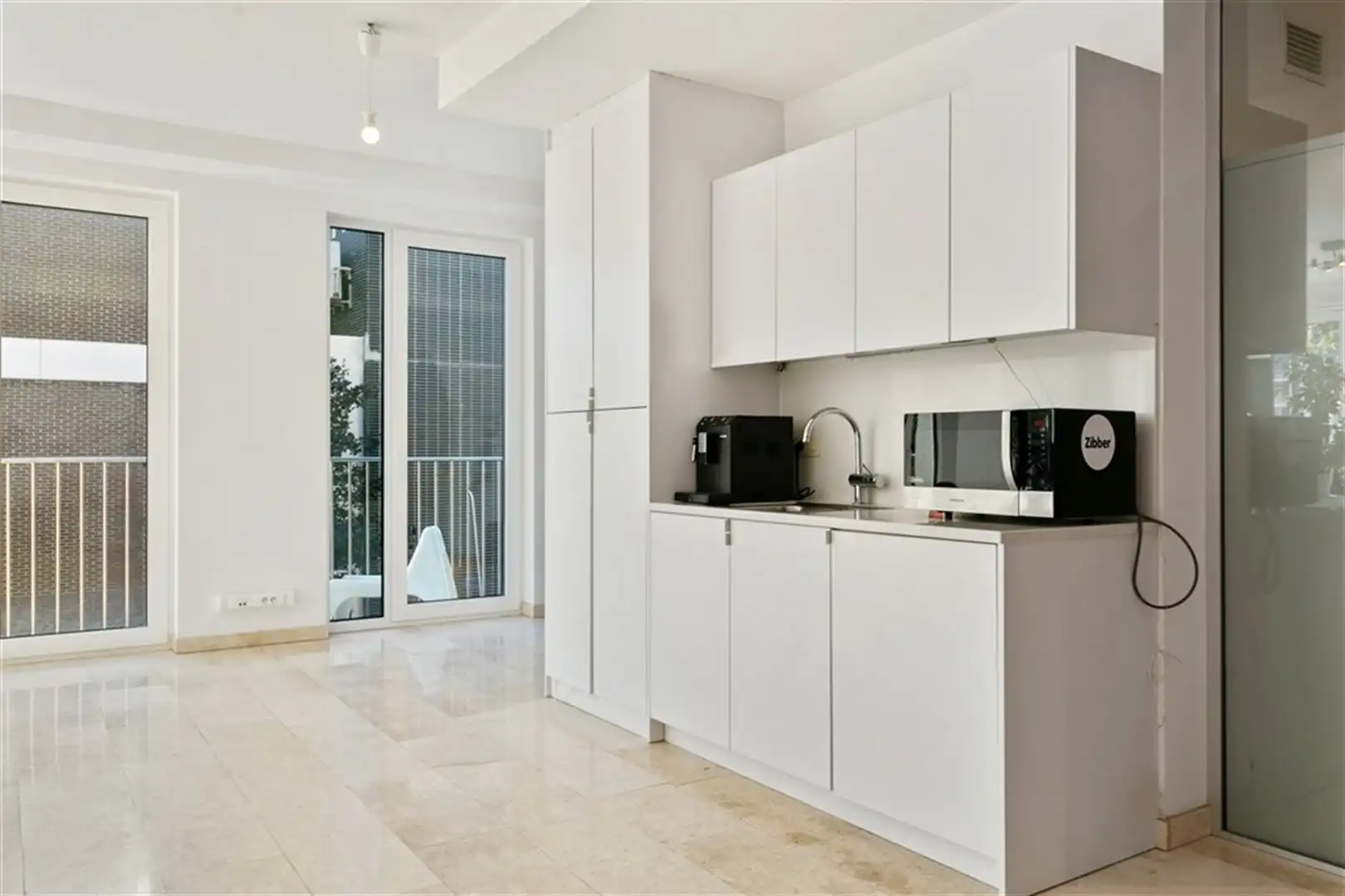 Kantoor te huur aan de Waalse Kaai op 't Zuid foto 9