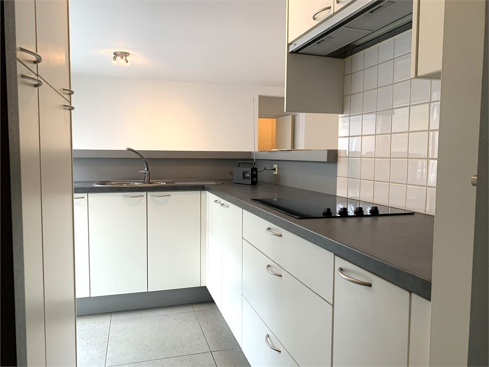 Lichtrijk appartement in het centrum van Torhout foto 6