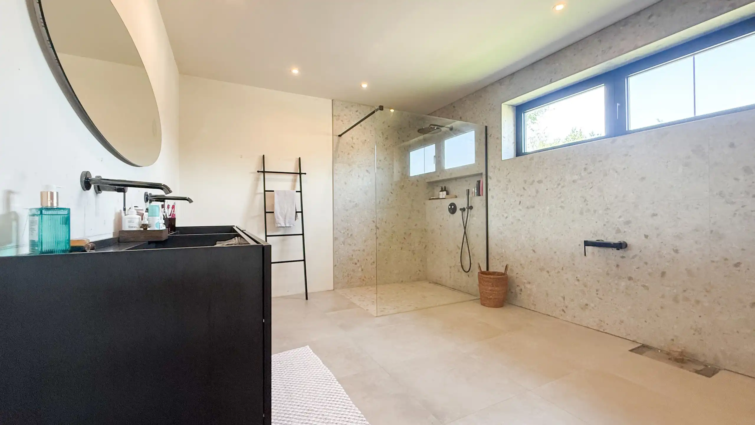 Moderne instapklare woning met 3 slpk op rustige ligging! foto 22