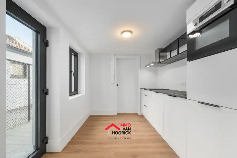Prachtige gerenoveerde rijwoning! foto 5