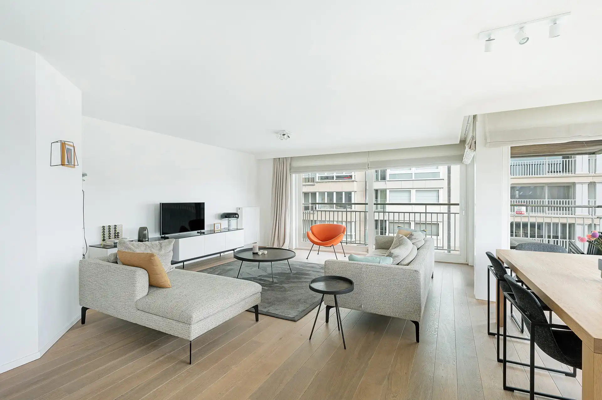 Ruim appartement met 3 slaapkamers in zijstraat van de zeedijk aan het Albertstrand foto 11